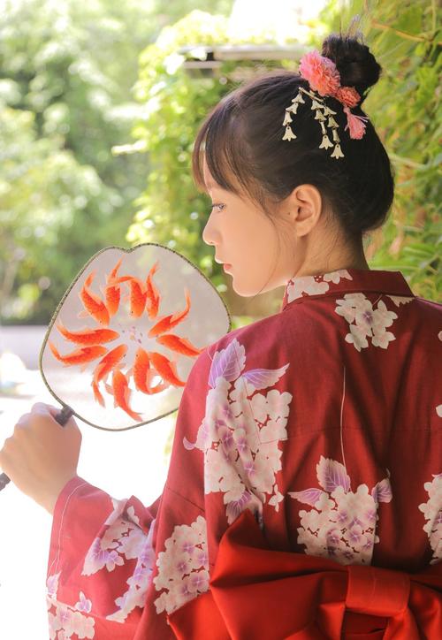 《高冷女教师》动漫全集