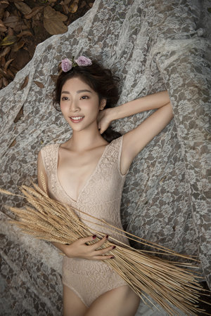 男女亲热在线观看网站免费视频下载