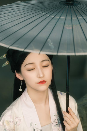 精品AV一区二区久久久